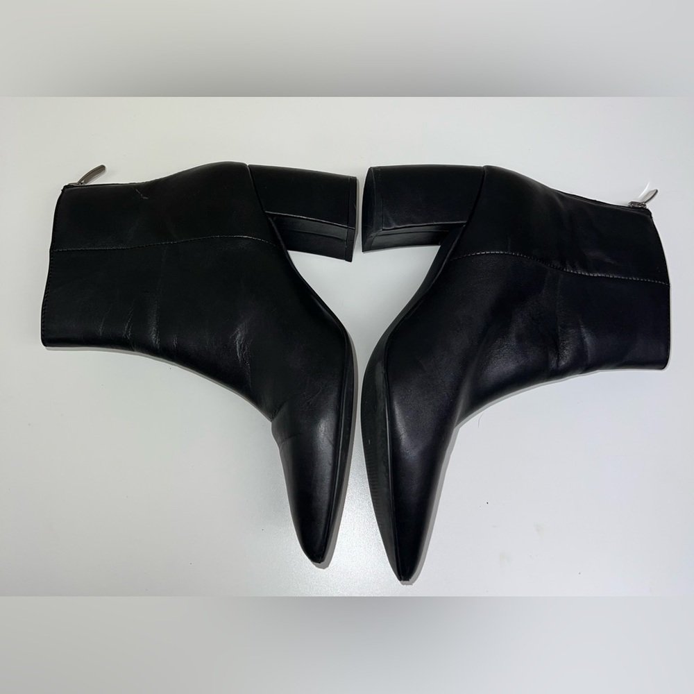 *Steve madden- Black leather booties - Picture 2 of 7
